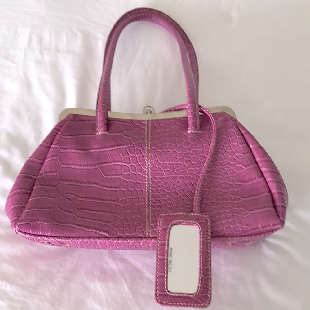 VINTAGE “NINE WEST” LAVENDER CROC LEATHER SHOULDER BAG! 1990’s ERA! EUC!